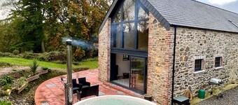 Gloriously rural, Y Felin is a fantastic luxury barn conversion in Pembrokeshire