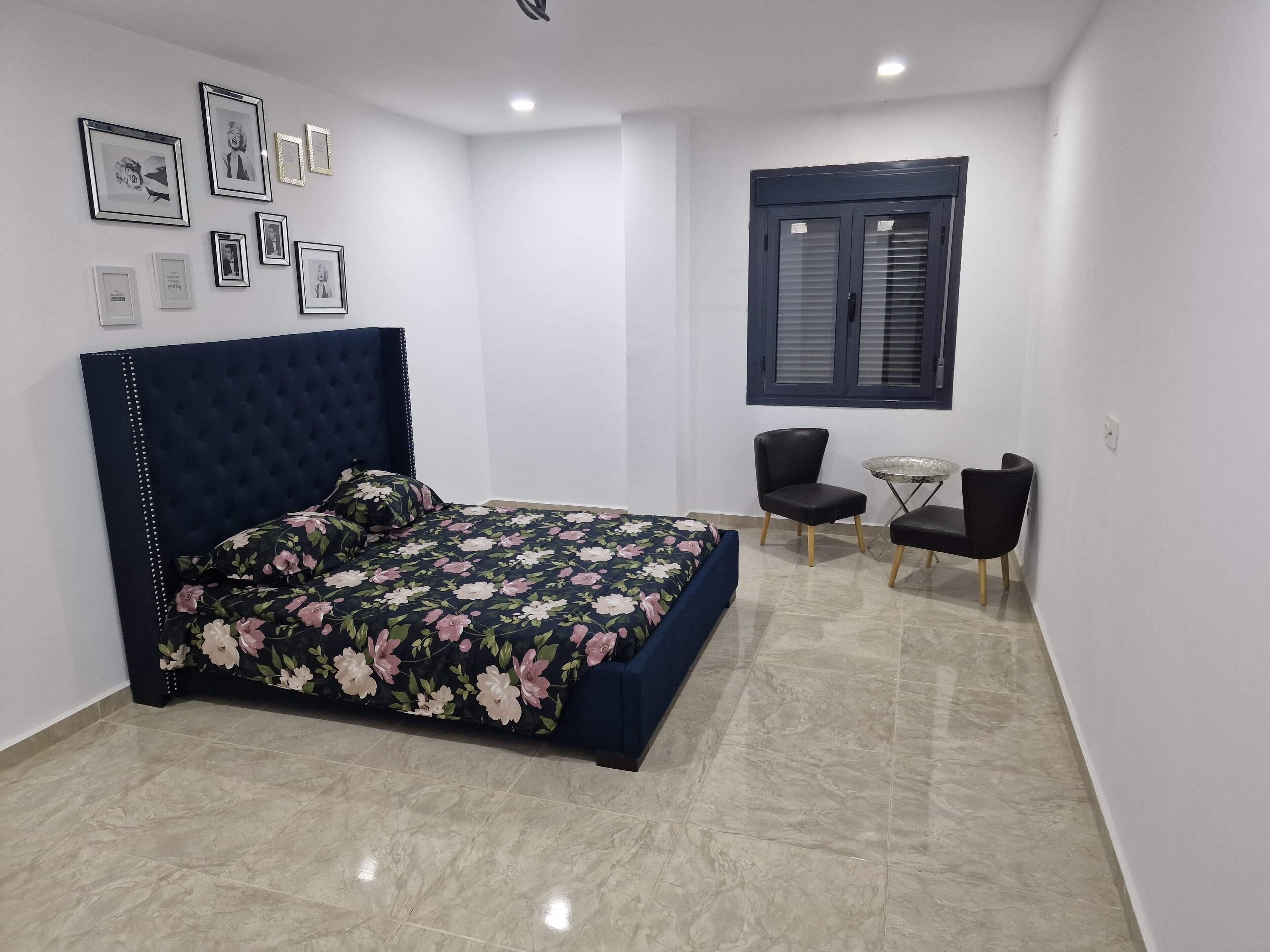 5 bedrooms