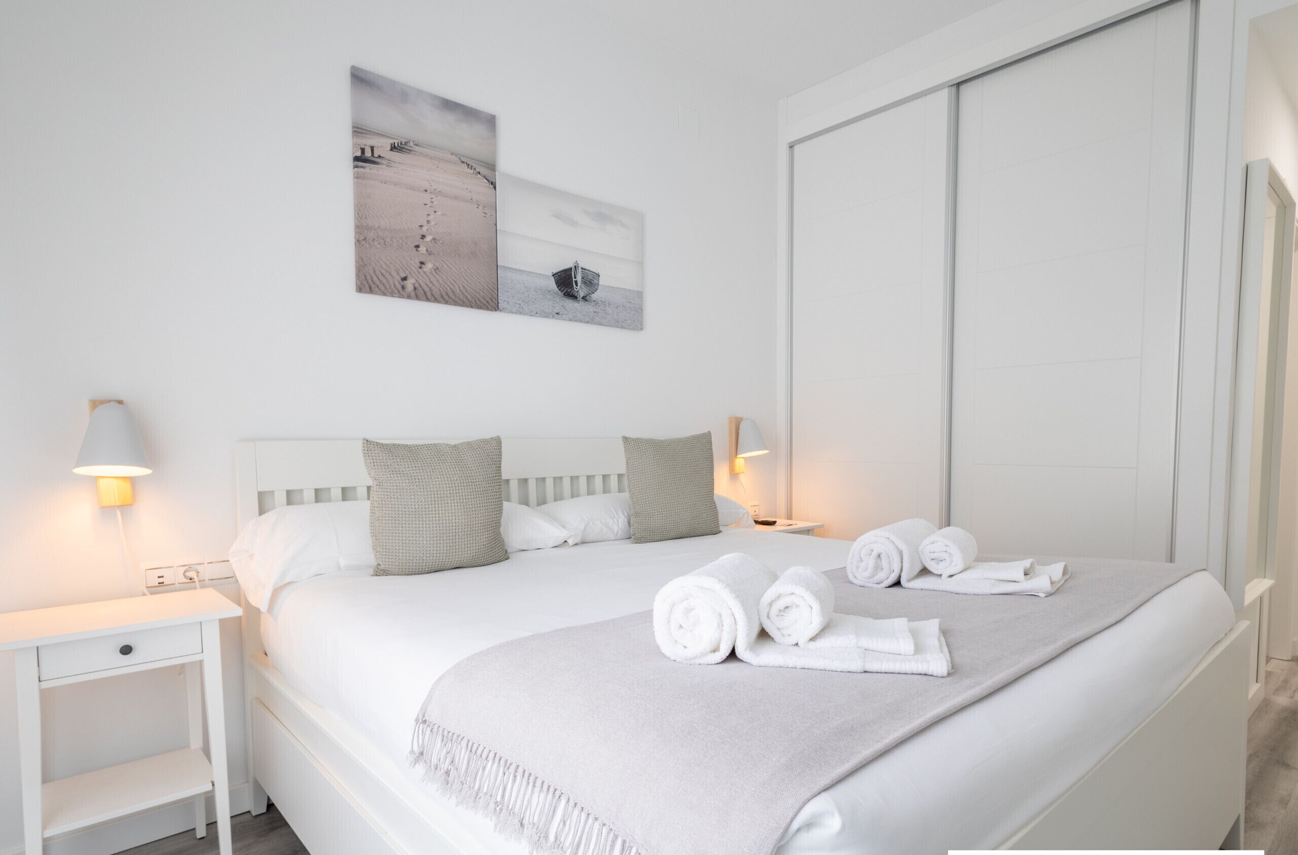 2 bedrooms, iron/ironing board, travel cot, free WiFi