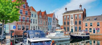 Stunning home in Heinkenszand with WiFi
