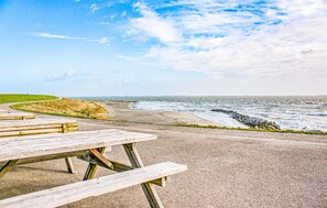 Fishing - Stunning home in Heinkenszand with WiFi (Heinkenszand)