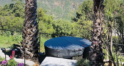 Malibu Mountain Retreat: Hike,Bike,Beach Paradise!