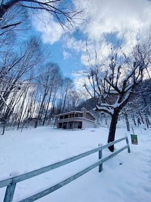 Enceinte de lâhĂ©bergement