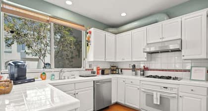 Beautiful Spacious 4BR House in Silver Terrace