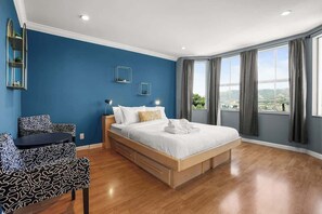 4 chambres, fer et planche à repasser, Wi-Fi, literie fournie