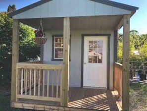 Exterior - Valley Cabin (Spring Valley)