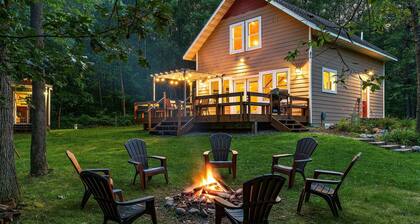 Peaceful and Cozy Modern Lakehouse Cabin on 4 acres