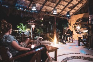 Televisión LED 40 pulgadas con canales de televisión por cable