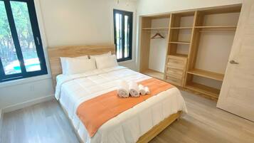 2 bedrooms, iron/ironing board, free WiFi