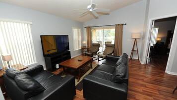 House (Sandy Ridge 86) | Exterior