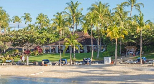 KaMilo Luxury Living - Hale Lani. Bikes and Beach Gear included.