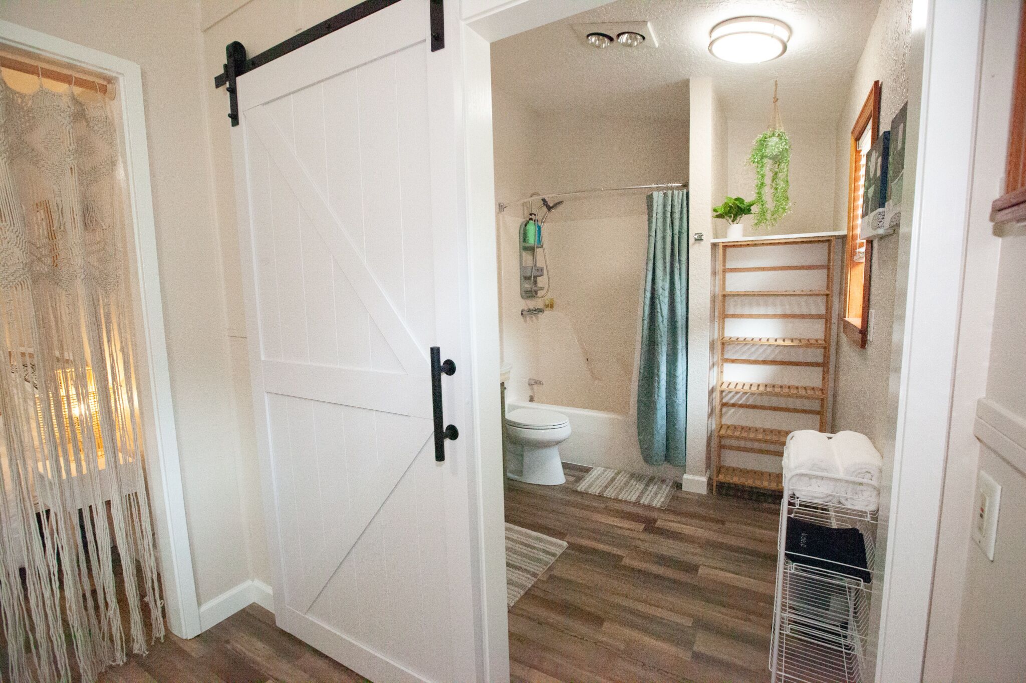 Bathtub, hair dryer, towels, soap