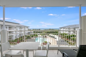 Outdoor dining - The Pool Resort Kingscliff - One Bed Ocean and Pool View (3304) - Holiday Management Co. (Tweed)