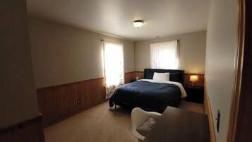 2 bedrooms, desk, iron/ironing board, free WiFi