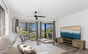 TV - Ground Floor 2Bed Beachfront Apartment, Kingscliff (Tweed)