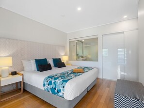 1 bedroom, desk, iron/ironing board, free WiFi - The Sand Resort Kingscliff - One Bedroom Pool View (6218) - Holiday Management Co. (Tweed)