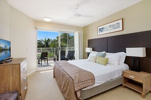 2 bedrooms, iron/ironing board, free WiFi, bed sheets - The Pool Resort Kingscliff - 2B Dual Key (7328/29) - Holiday Management Co. (Tweed)