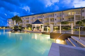 Pool - The Pool Resort Kingscliff - One Bed Spa Suite with Park View (1228) (Kingscliff)