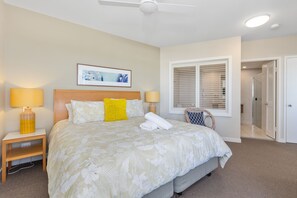 1 bedroom, iron/ironing board, free WiFi, bed sheets - The Pool Resort Kingscliff - 1 BR Spa Suite (7312) - Holiday Management Co. (Casuarina)