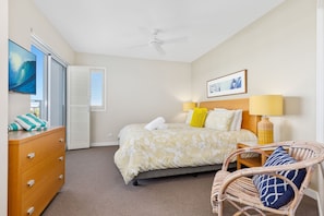 1 chambre, fer et planche Ă repasser, Wi-Fi gratuit, draps fournis