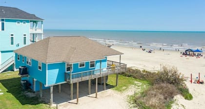 Beachfront, Pet Friendly house with unobstructed views and Gulf of Mexico