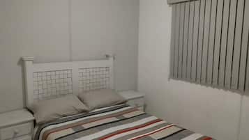 Dupleks Standar | 2 kamar tidur, Wi-Fi gratis, dan seprai linen