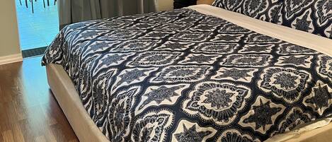 3 bedrooms, in-room safe, travel crib, free WiFi