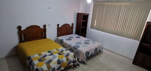 Family House | 2 bedrooms, free WiFi, bed sheets