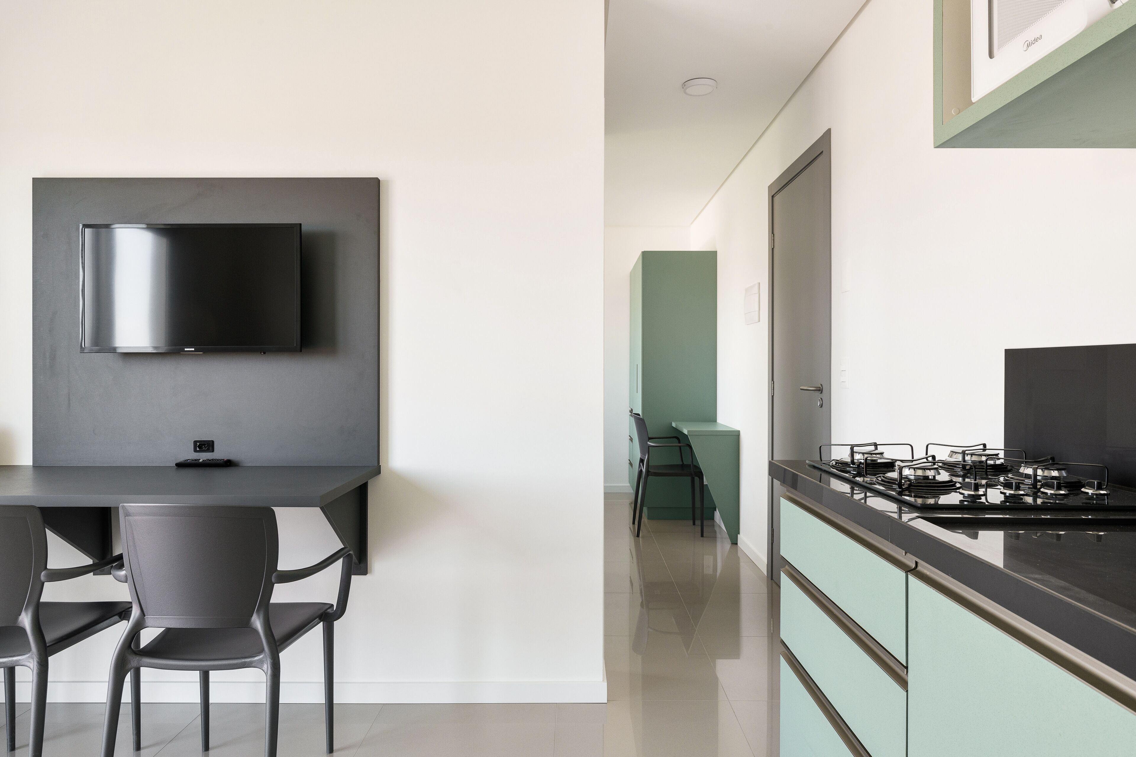 Family Quadruple Room | Private kitchen | Fridge, microwave, stovetop, cookware/dishes/utensils