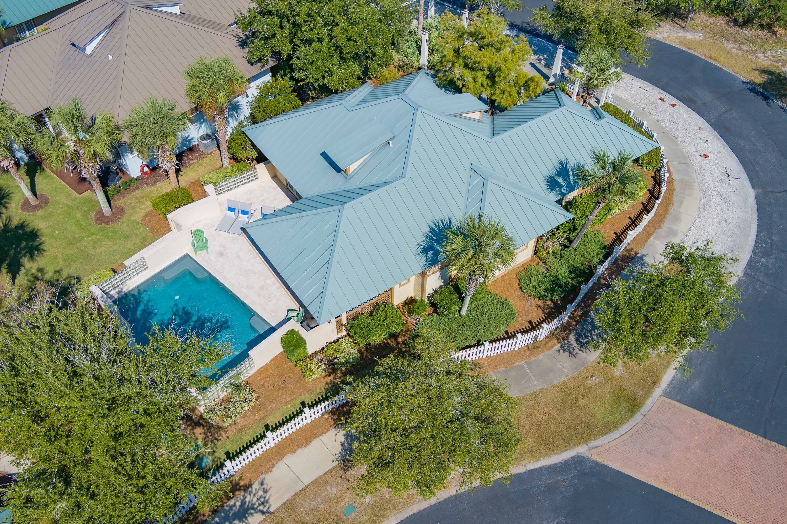 Beach Club Cottage 28- Relax in your Home away from Home!