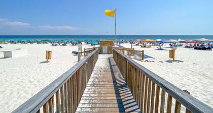 Beach Club Cottage 28- Relax in your Home away from Home!