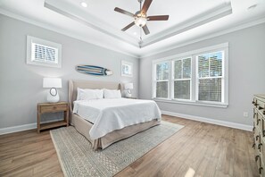 5 bedrooms, WiFi, bed sheets