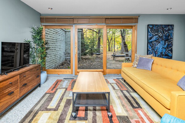 TV connectée, cheminée