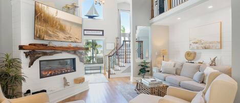 Televisión, chimenea, tenis de mesa y libros