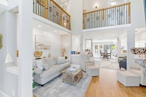 TV, fireplace, table tennis, books