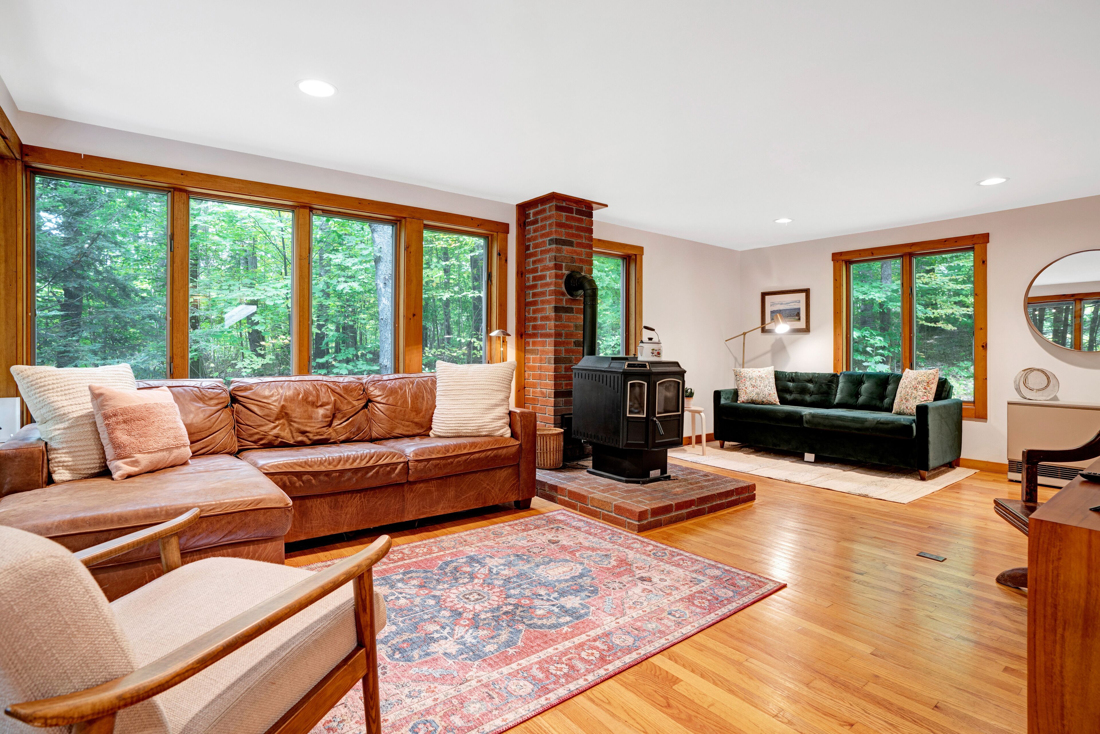 Cozy Oasis! 3bd/2ba Quechee Cottage