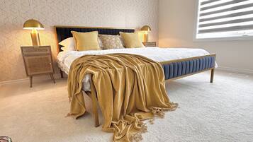 3 soverom, strykejern/-brett, reiseseng for barn og wi-fi (inkludert)