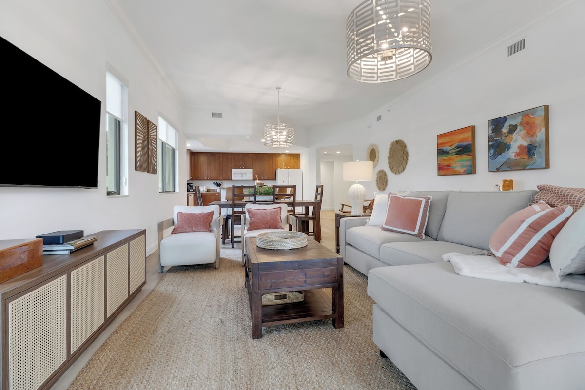 Photo 6 of Naples Bay Resort 3 bedroom condo, close to 5th, Resort Pools, Tennis, Gym & Spa