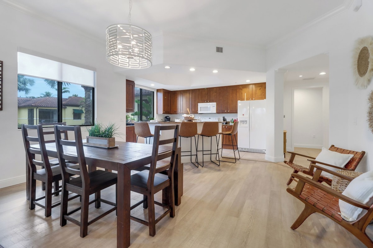 Photo 10 of Naples Bay Resort 3 bedroom condo, close to 5th, Resort Pools, Tennis, Gym & Spa