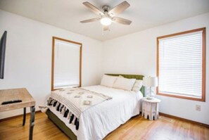 4 chambres, fer et planche à repasser, Wi-Fi gratuit, draps fournis