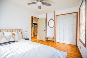 4 chambres, fer et planche à repasser, Wi-Fi gratuit, draps fournis