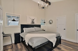 4 bedrooms, free WiFi, bed sheets