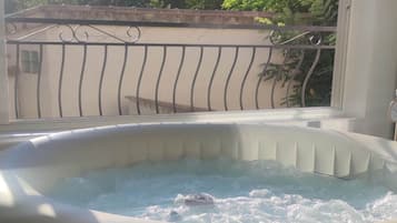 Bain à remous intérieur