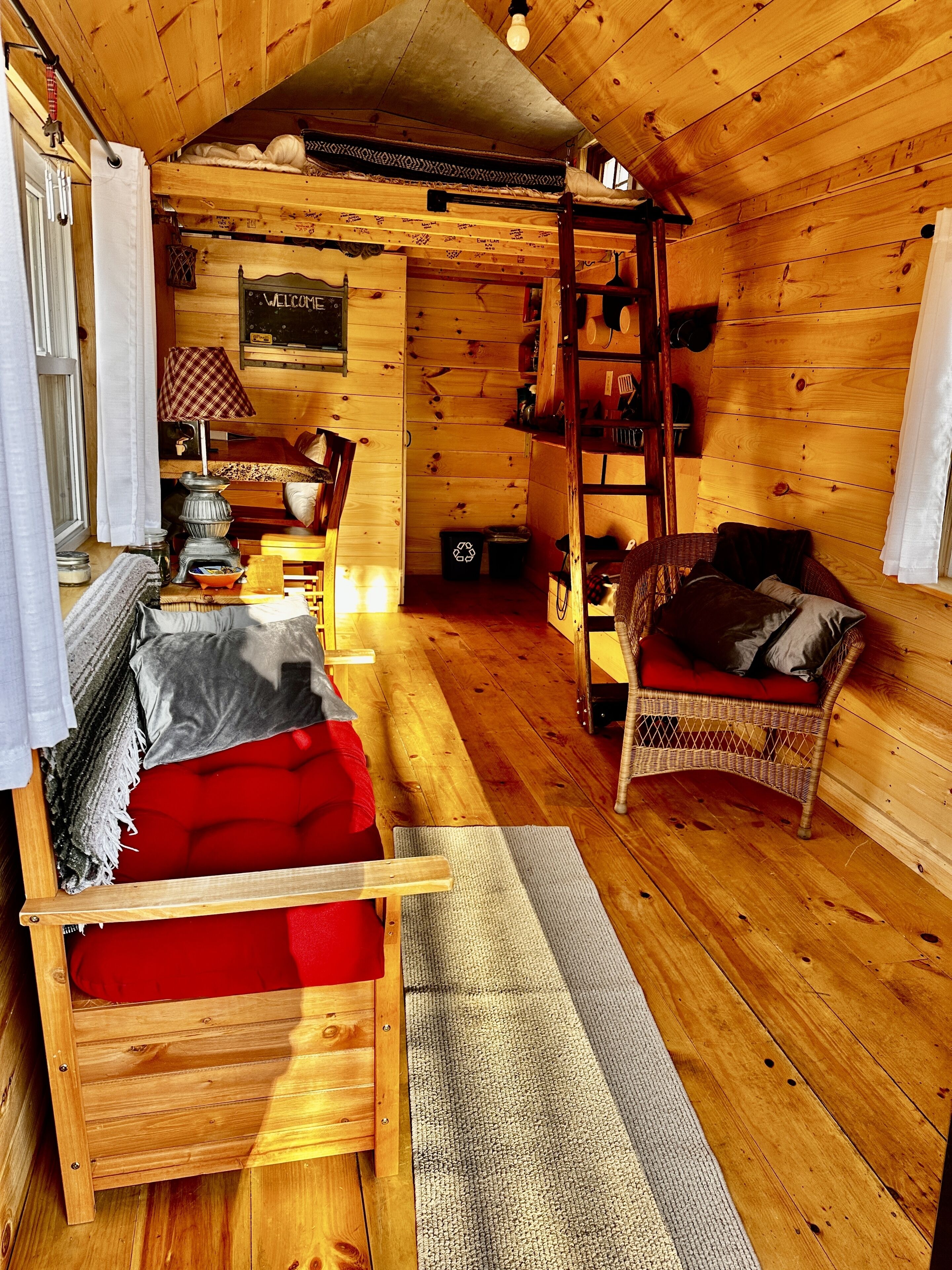 1 chambre, lit parapluie, Wi-Fi gratuit, draps fournis