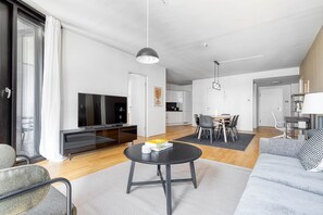 Télévision, chaîne hi-fi