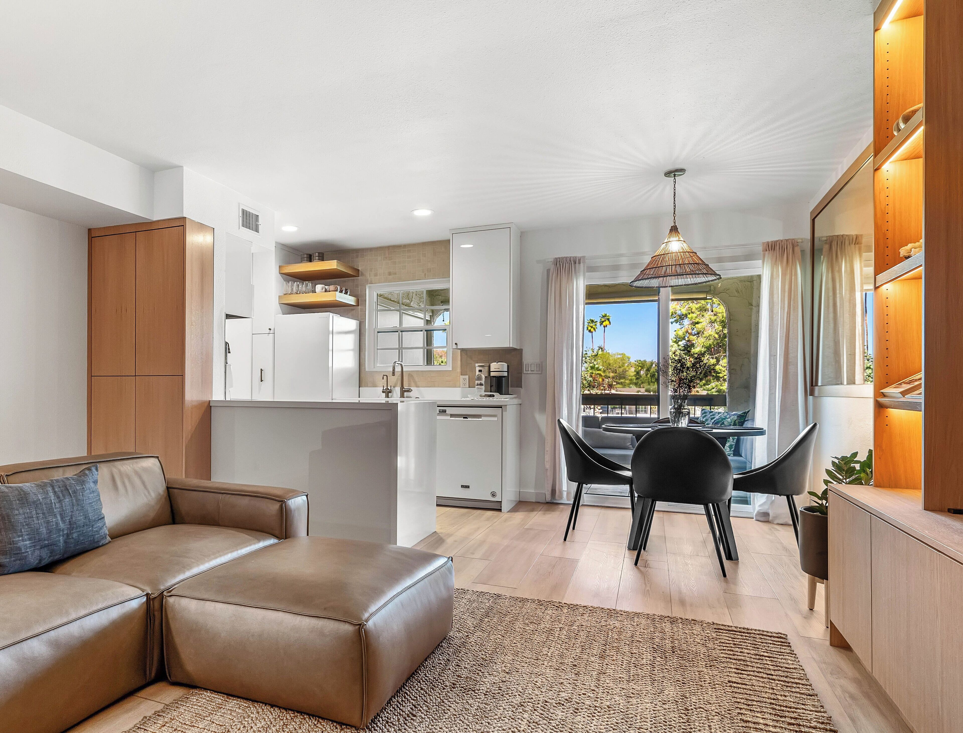 Smart TV, Netflix, streaming services