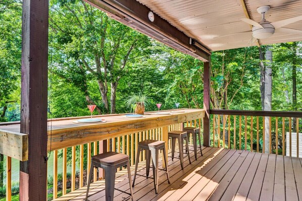 Terrace/patio - Painted Sky Landing - Dog-friendly / Game Room / Water Toys (Moneta)