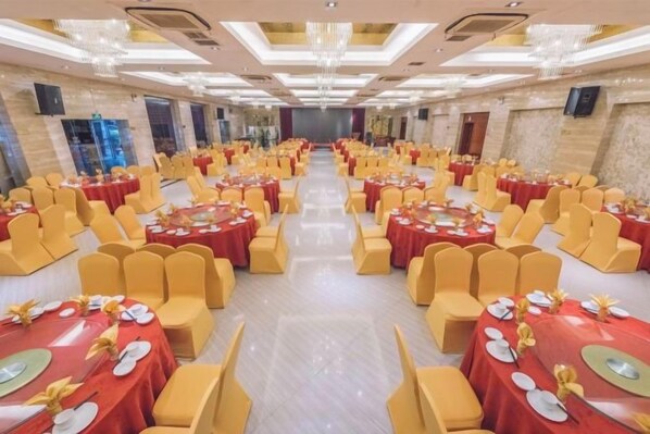 Unclassified image, 1 of 26, button - Long Cheng Hotel (Xiangxiang)