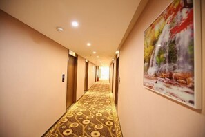 Interior - Donghu Hotel (Shouning)