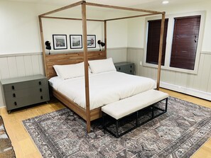 4 bedrooms, desk, iron/ironing board, free WiFi - 4 Season Fun on Lake Namakagon - Snowmobiling, Boating, Fishing, UTV & More! (Cable)